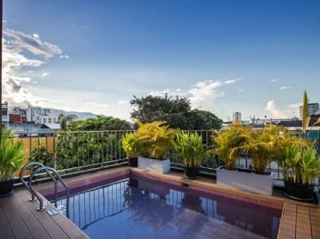 Plunge Pool im The Small Chiang Mai