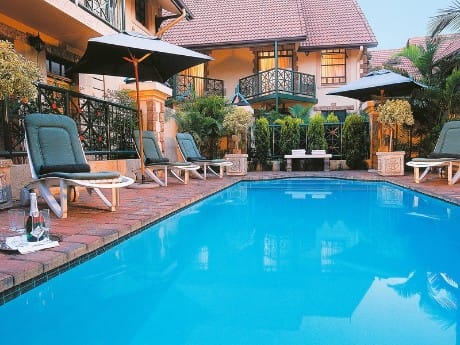 Pool, Court Classique Hotel
