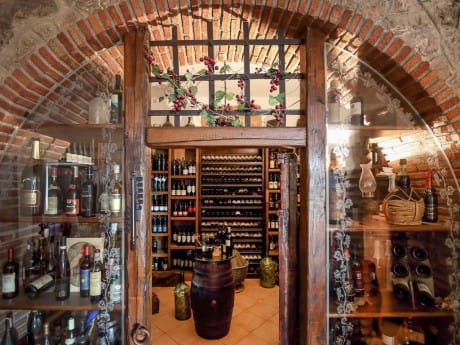 Weinkeller, Villa Sonia