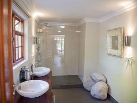 Bad, Cultivar Guest Lodge