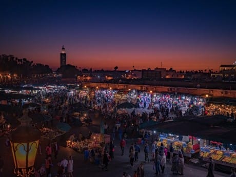 Djemaa el Fna bei Nacht, Marrakesch