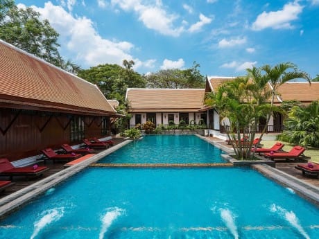 Der Pool des Legendha 