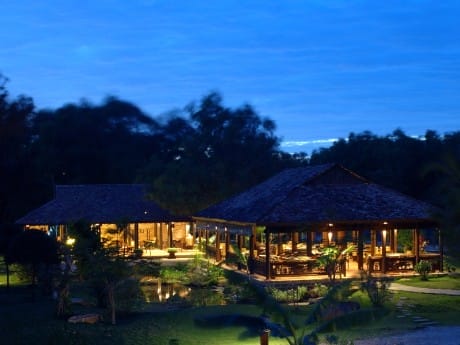 Außenansicht des Ho Tram Beach Resort