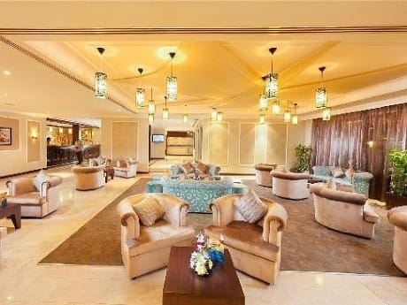 Lobby im Hotel Al Falaj