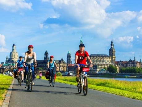 Elbe-Radweg Dresden Radfahrer