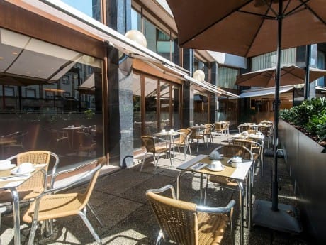 Die Restaurant Terrasse im Dom Henrique