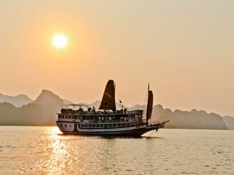 Dschunke Halong Bucht