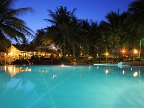 Saigon Mui Ne_Pool bei Nacht