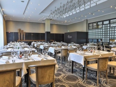 Restaurant, Olissippo Marques de Sa