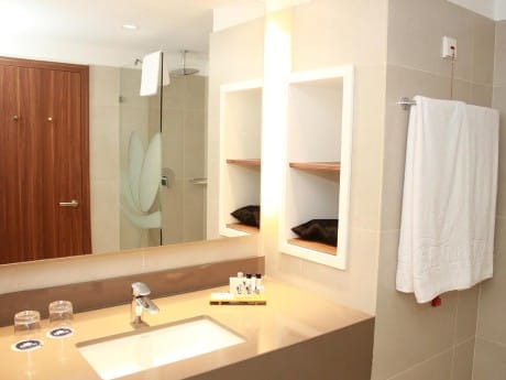 Beispielbadezimmer des Hotel Smy