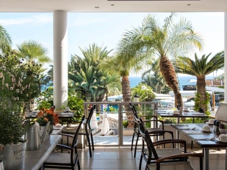 Frühstücken im Mediterranean Beach