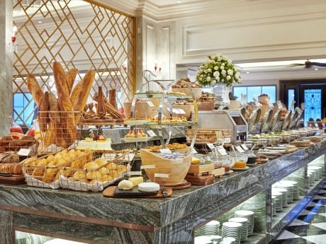 Buffet im Silk Path Grand Resort 