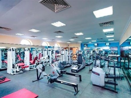 Fitnessraum im Hotel Al Falaj