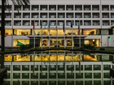 Das Azoris Royal Garden von vorne