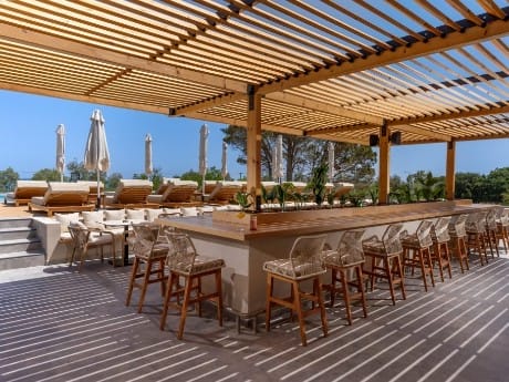 Bar, Georgioupolis Suites